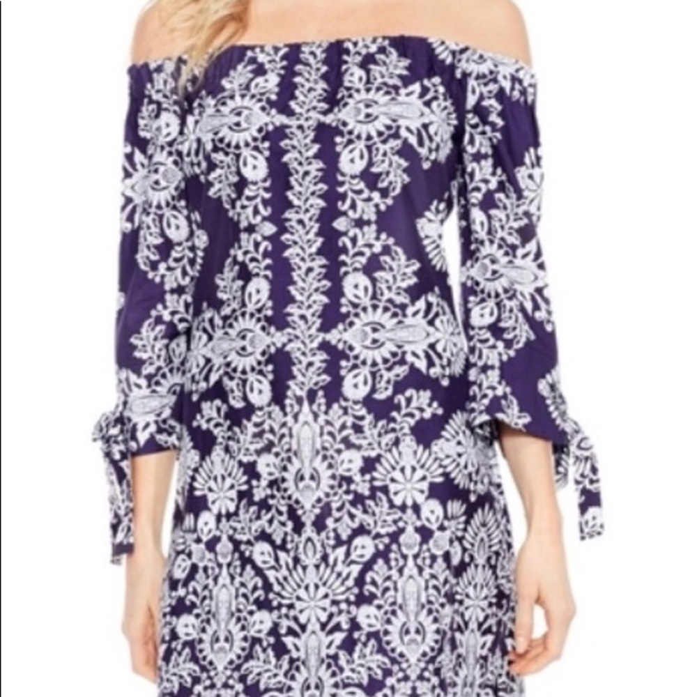 Vince Camuto off the shoulder dress, Size 2.